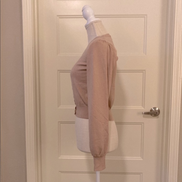 ⭐️NWOT⭐️ [debut] Taupe Button Down Cardigan - M/L - Picture 3 of 4